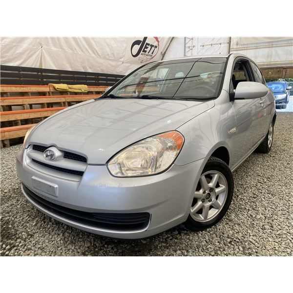 2007 HYUNDAI ACCENT, SILVER, 215909 KMS, FRONT WHEEL DRIVE, "NO RESERVE!!!"
