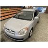 Image 4 : 2007 HYUNDAI ACCENT, SILVER, 215909 KMS, FRONT WHEEL DRIVE, "NO RESERVE!!!"
