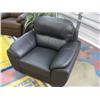 Image 2 : Black Leather 3 Pc. Sofa Set