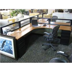 Global 'evolve' 2 Person Workstation