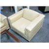Image 2 : Skali Durante Premium Leather Sofa And Two Chairs