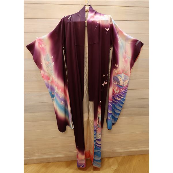 Burgundy & Blue Japanese Kimono w/ Floral Design & Tag   Women's One Size