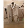 Image 2 : Beige Tuxedo w/ Jacket, Vest & Pants, MRS7 Size BM (chest 113cm, waist 93cm)