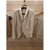 Image 2 : Gray Tuxedo w/ Jacket, Vest & Pants, AU61 Size YAM (chest 101cm, waist 75cm)