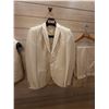 Image 2 : Off-White Tuxedo w/ Jacket, Vest & Pants, AU59PUTI Size YAS (chest 98cm, waist 72cm)