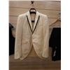 Image 2 : White Tuxedo w/ Jacket, Vest & Pants, AU64 Size YAS (chest 98cm, waist 72cm)