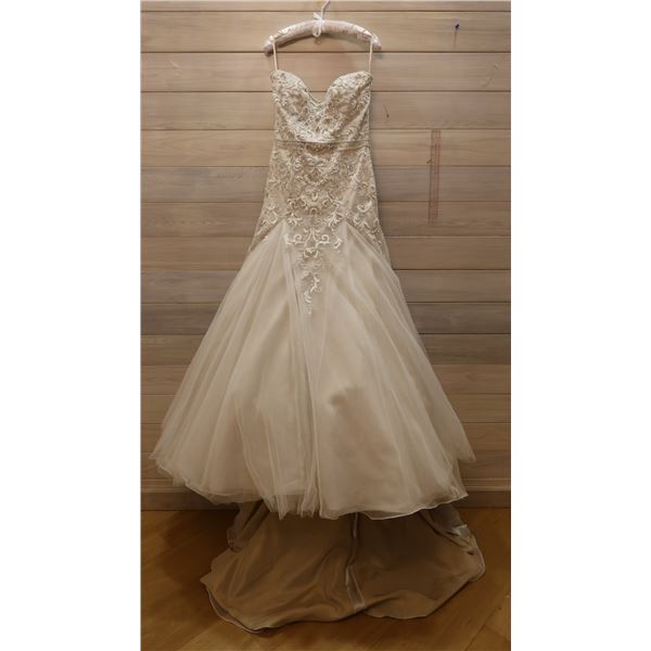 Wedding Dress HA-16, Strapless w/ Lace & Train, Size 8 (US Size XS/4)