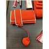 Image 8 : Red Kimono Accessories in Box