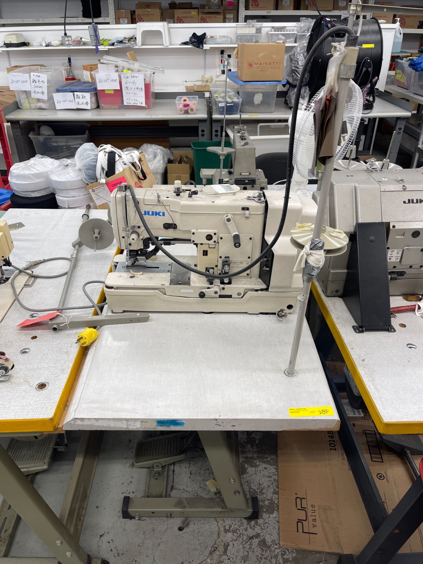 New Tech - Snap machine Sewing Machine w/sewing table - Model: GS-808 110V