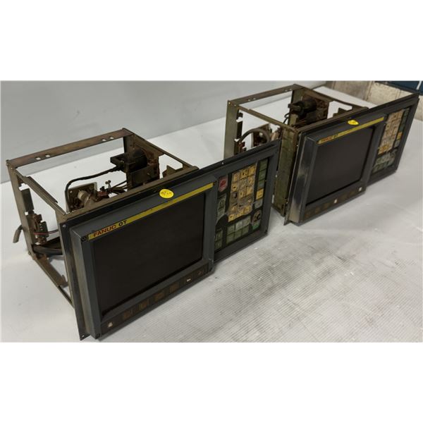 (2) Fanuc #A02B-0083-C102 #A61L-0001-0092 Display Units