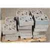 Image 1 : PALLET OF CONCRETE LANDSCAPING BLOCKS