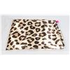 Image 1 : NEW 2PCE LEOPARD PRINT 100% POLYESTER PILLOWCASES