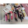 Image 2 : New: Head Massager, Makeup Brushes, Yoga Knee 