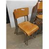 Image 2 : 10 Stacking Chairs 