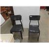 Image 1 : 4 Stacking Chairs 