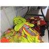 Image 2 : 9 Safety Gear Shirts and Vests 