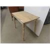 Image 2 : Country Table 29 1/2'' x 35 1/2'' x 21 1/2'' 