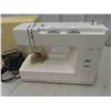 Image 2 : Hobby 380 Portable Sewing Machine