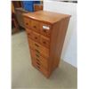 Image 2 : Maple 8 Drawer Dresser 44'' x 16'' x 20'' 