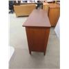 Image 2 : Cabinet 32'' x 51 1/2'' x 17'' 