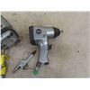 Image 2 : 2 Air Impacts 3/4'' + 1/2'' , 2 Blowers 