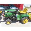 Image 2 : John Deere 318 Hydrostatic Garden Tractor with Hydraulic Lift