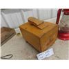 Image 3 : Barn Lantern, Shoe Shine Box 