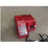 Image 8 : Milwaukee 18V Hammer Drill with Charger & 1 Battery - Powered