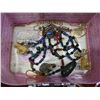 Image 2 : Jewelry Cases with Fashion Jewelry Beads, Earrings, Necklaces and more 