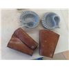 Image 8 : Lantern, Insulators, Canteen, Portable Grill,