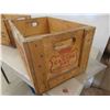 Image 3 : 2 Wood Crates: 7UP, Canada Dry. 