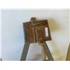 Image 2 : Set of Hand Wool Carters, Stand. 