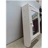 Image 2 : Vintage Medicine Cabinet with Towel Rack 27'' x 17'' x 6'' 