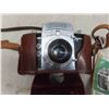 Image 2 : Cameras: EXA 24x32mm with manual, 