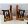 Image 2 : Vintage Egyptian Desk Set: Bookends, Pen