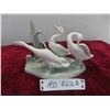 Image 1 : Ladro Porcelain Figurine