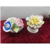 Image 2 : Vintage Floral Arrangements, Blue Base Cracked 
