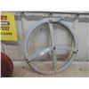 Image 2 : 2 Cast Pulleys 