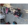 Image 1 : Briggs&Stratton 2200lbs 140cc Gas Pressure 
