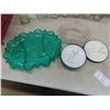 Image 8 : Servingware Sugar Bowls, Vase, 5 Decorative Bottles with Flip Cap, Trivots, 4 Xmas Plates & More 