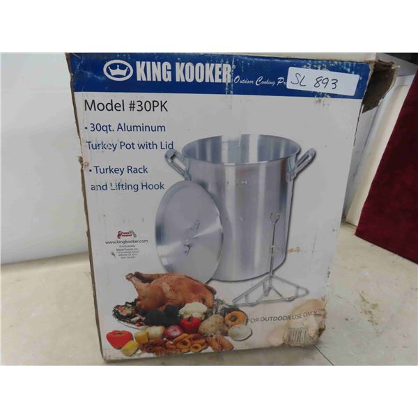 New Old Stock  30 Quart Aluminum Turkey Pot with Lid 
