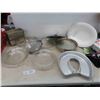Image 1 : Pyrex Pie Plates, 7 Metal Loaf Pans, Creamer, Sugar Bowl &