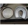 Image 2 : Pyrex Pie Plates, 7 Metal Loaf Pans, Creamer, Sugar Bowl &