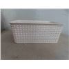 Image 2 : 6 plastic storage bins 10'' X 7'' X 4'' - NEW OR STORE RETURN 