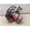 Image 8 : 8 1/4'' Compound Miter Saw, Black and Decker 7 1/4'' 