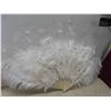Image 2 : 2 Large White Feathers Burlesque Fans with Case 
