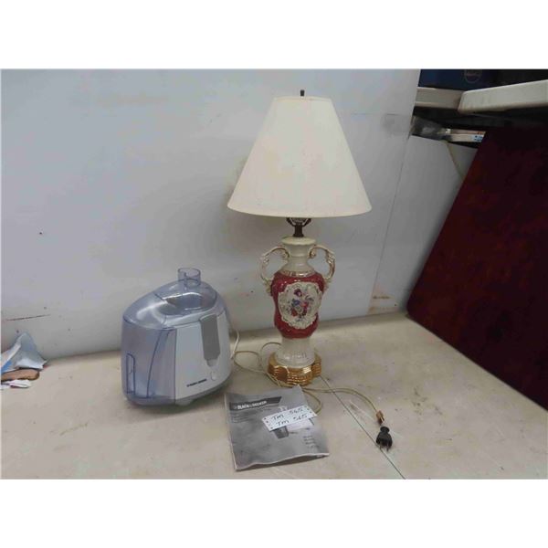 Lamp with Shade 27'' Tall , Black and Decker Fruit/Veggie