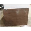 Image 2 : Retro Table 48'' x 36'' with 2 (12'') Leaves 