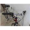 Image 2 : Raleigh Portage Variable Speed Pedal Bike 26'' 