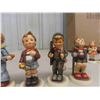 Image 3 : 5 Hummel Figures